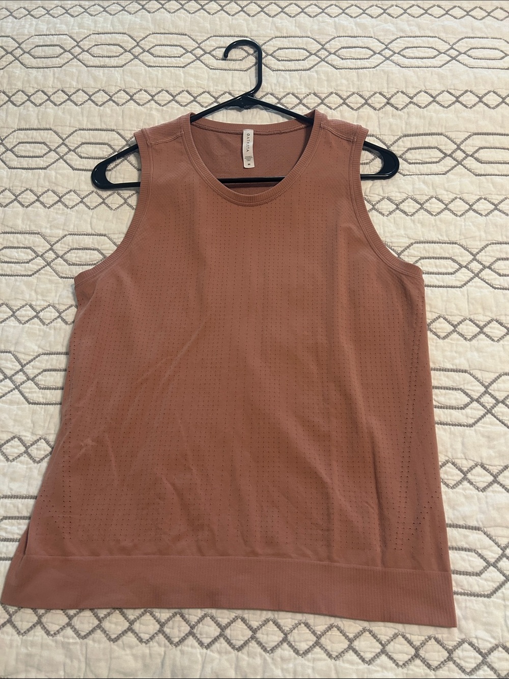NWOT !Athleta Perforated Sleeveless Tank - Rosewood
